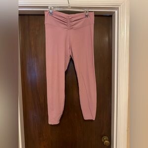 All in Motion Pink Leggings - Size XL